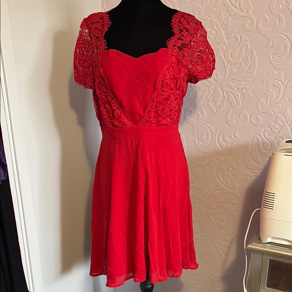 Elegant Red Lace Dress